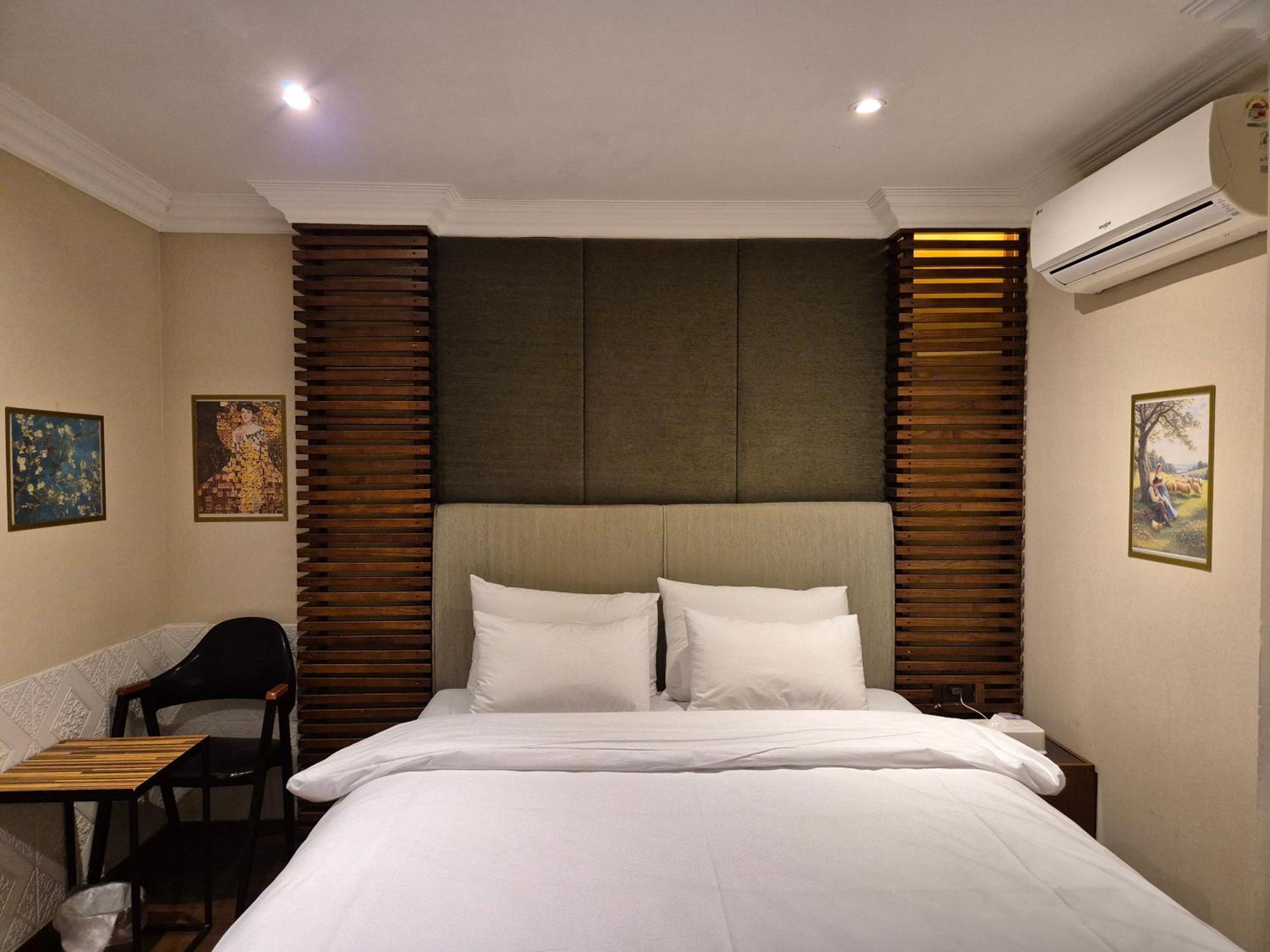 Motel New Day Gangnam Seul