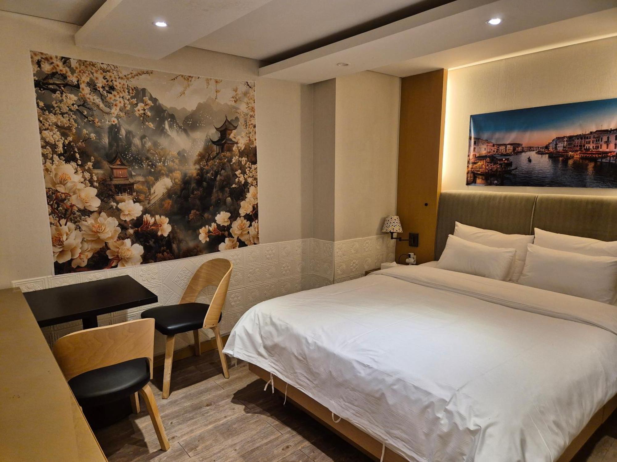 Motel New Day Gangnam Seul